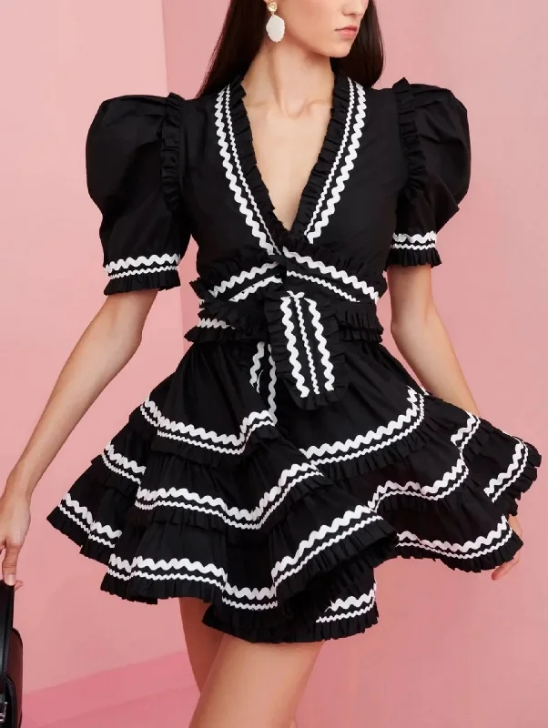 Belted V-Neck A-Line Mini Dress in Black and White Fashionable Pleated Mini Dress