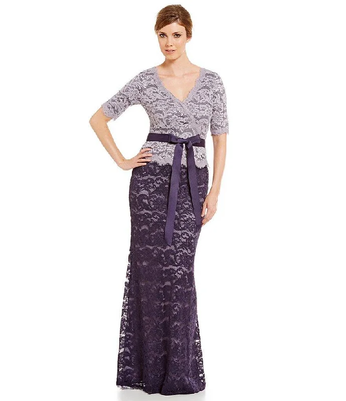 Adrianna Papell - AP1E200046SC Scalloped Lace V-Neck Sheath Dress