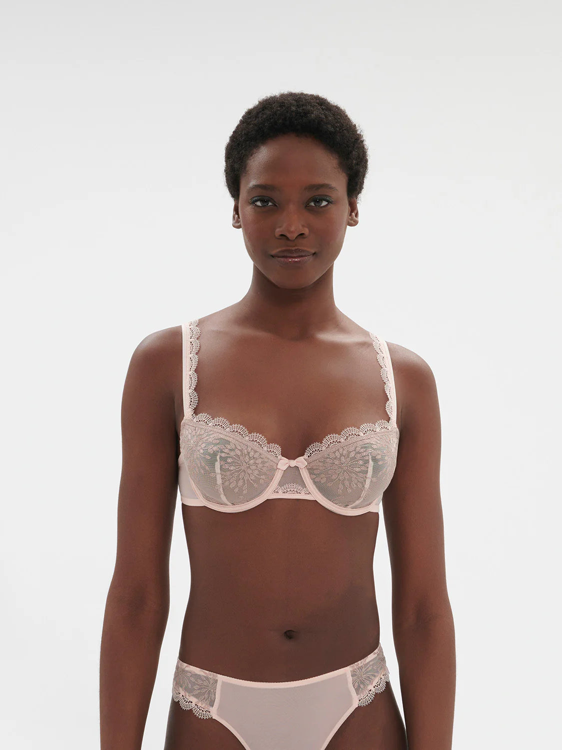 Singuliere Half Cup Bra In Petal Powder - Simone Perele Chic Lace Underwear