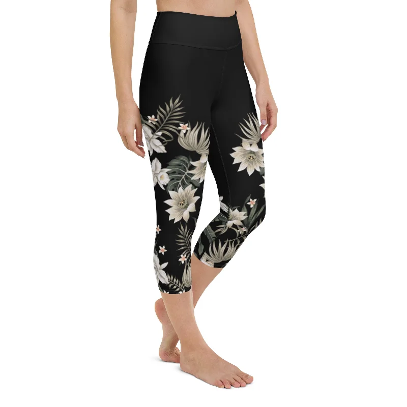 Women's UPF 50 Cropped Swim Pant, Black Hawaiian Lily Swim Capri Leggings Quick-Dry Tankini