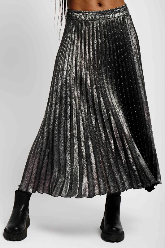 Metallic Pleated Skirt in Silver mini skirt trendy